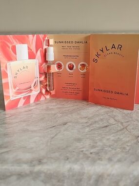 Skylar Sunkissed Dahlia EDP 1.5mL SAMPLE